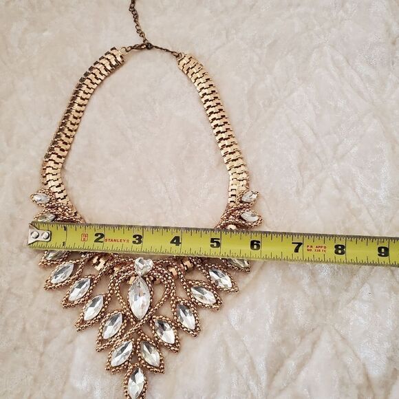 Fashion Jewelry Necklace Big Statement Gold Tone - Picture 4 of 7